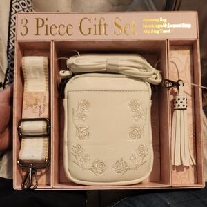 Sam & Hadley Crossbody Bag Set in White